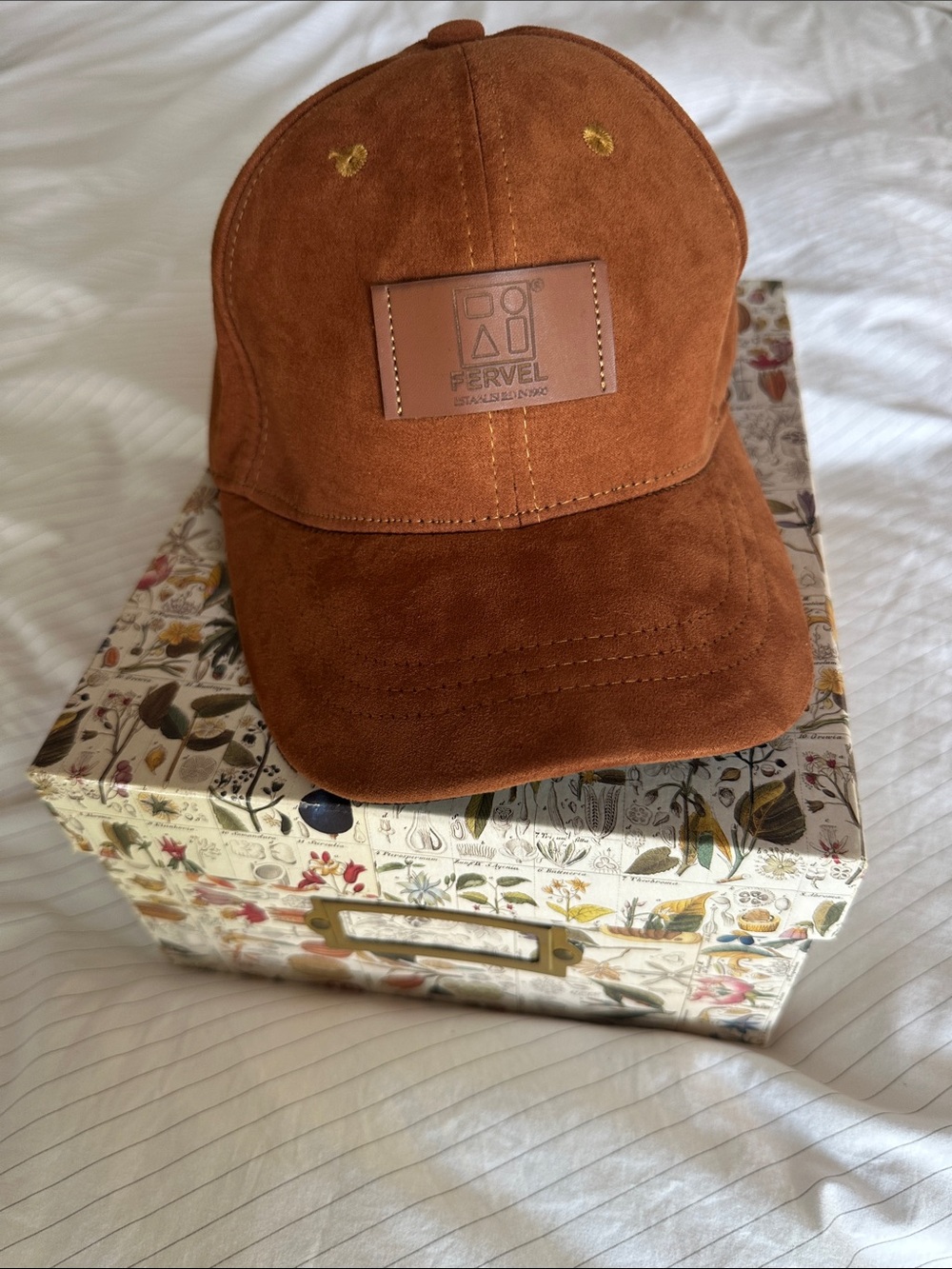 Fervel Men's Brown Suede Baseball Cap